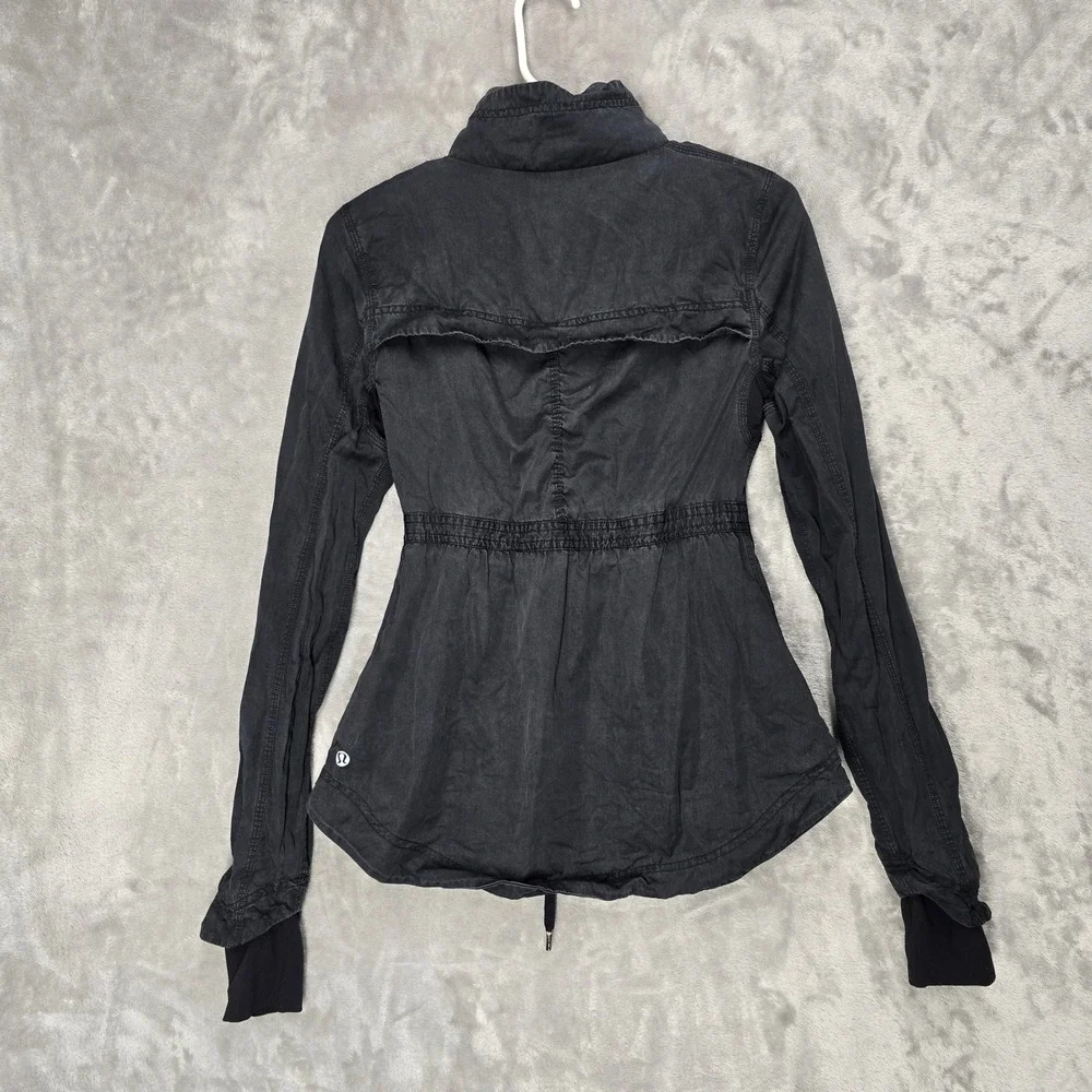 Lululemon Reversible Women Size 4‎ Black Full Zip Jacket Athleisure Workout Gym